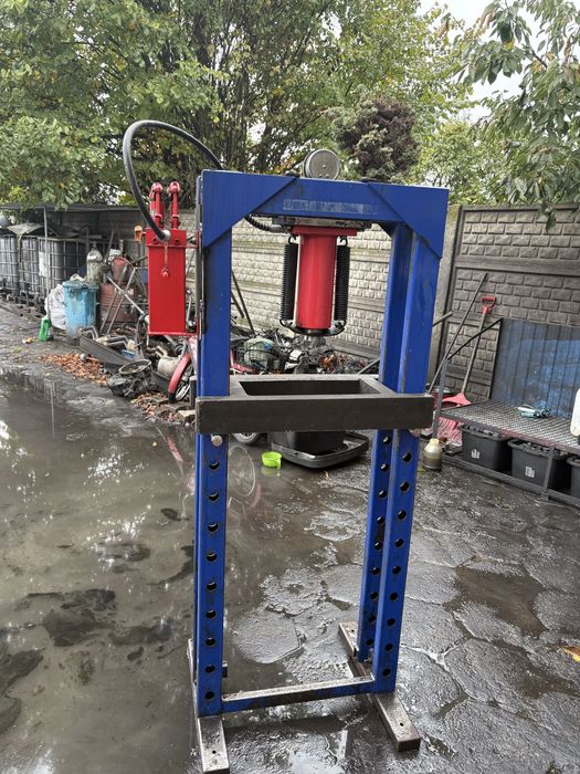 Prasa hydrauliczna 50 t