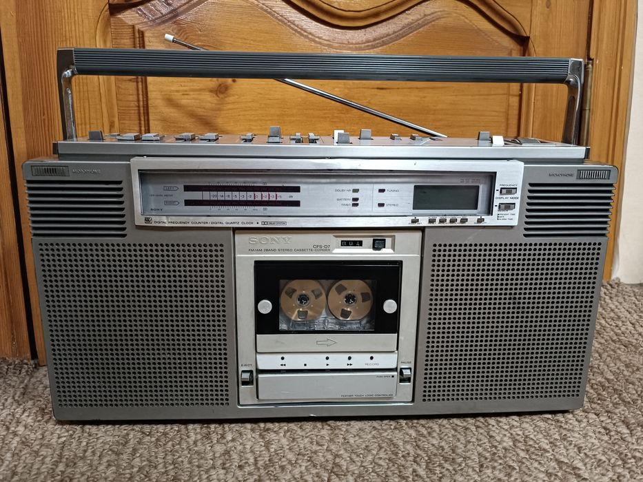 SONY CFS D 7 Магнитола