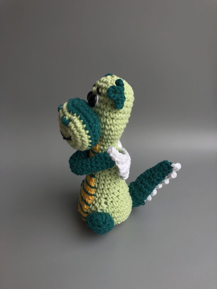 Іграшка дракон ручної роботи