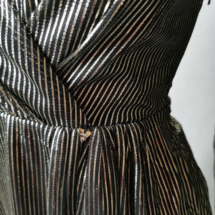 Nowa oryginalna sukienka Guess rozm S elegancka studniówka karnawal