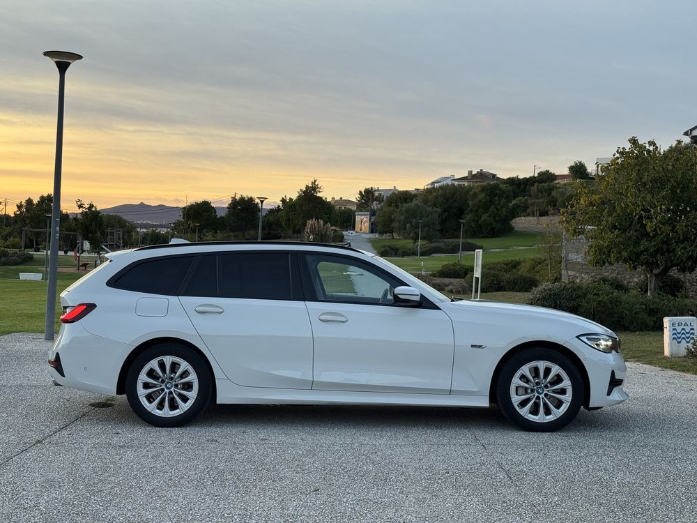 BMW 330e Sport line 2022