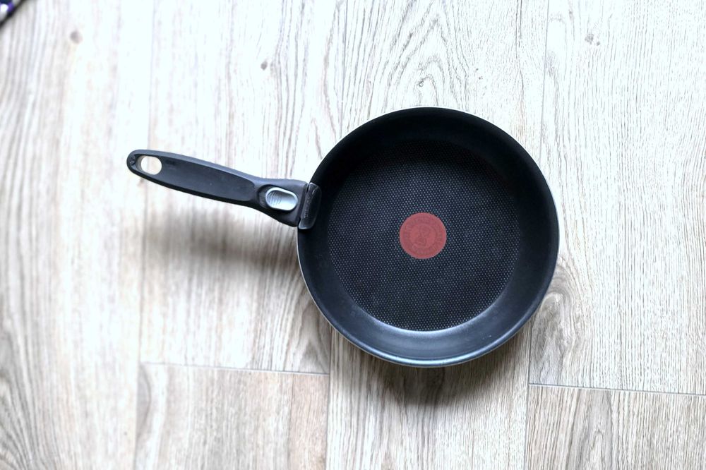 Patelnia Tefal Ingenio z odpinaną rączką, średnica 24 cm /stan idealny