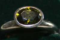 GIORGIO MARTELLO - pierścionek srebro z zieloną cyrkonią