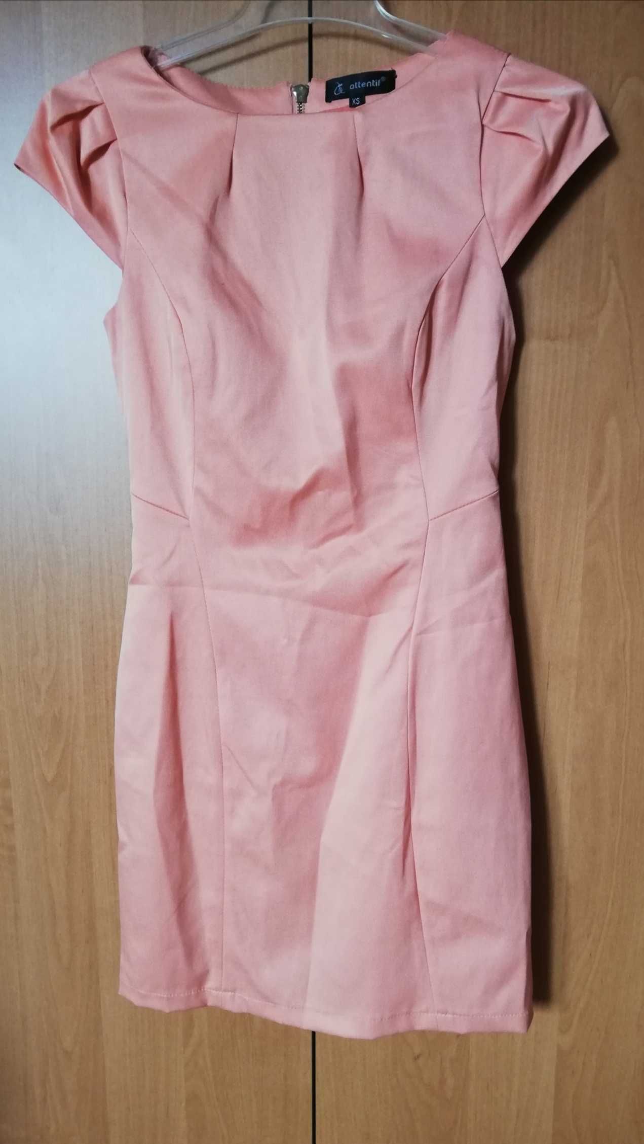 Sukienka XS / 34 koktajlowa łososiowa taliowana Attentif