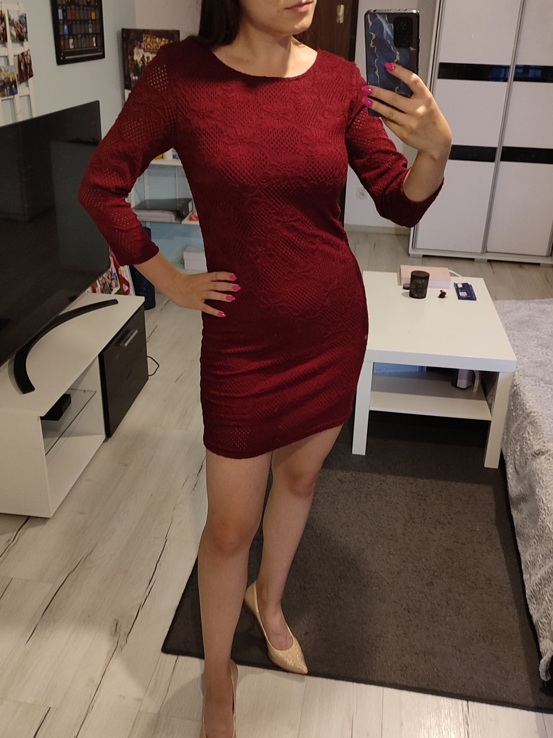 Seksowna koronkowa mini Stradivarius