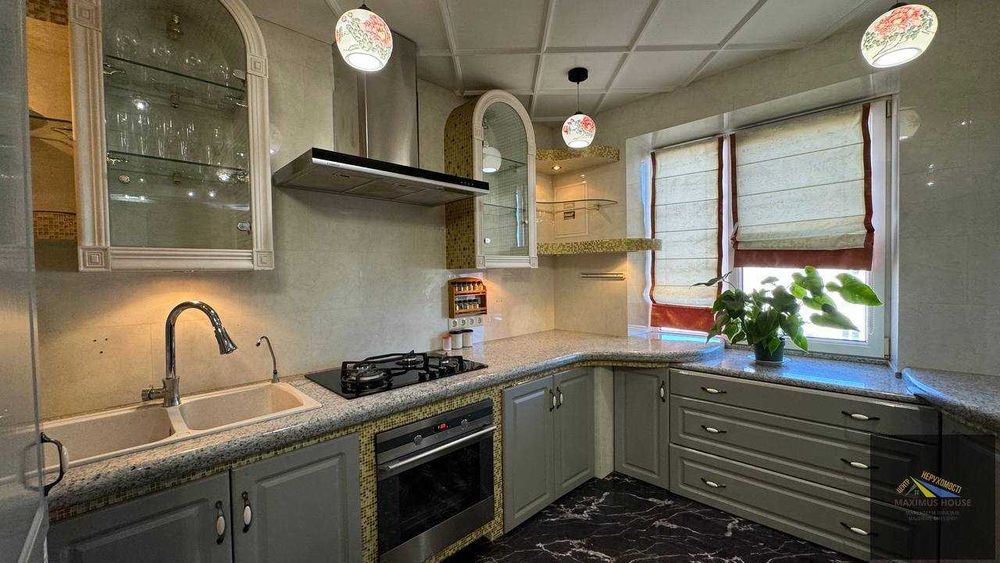 3-кімнатна квартира на вул.Руській