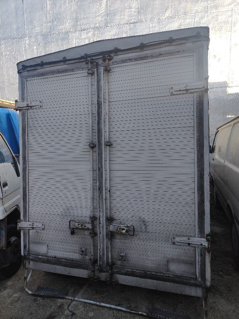 Contentor Toyota dyna 150 rodado duplo