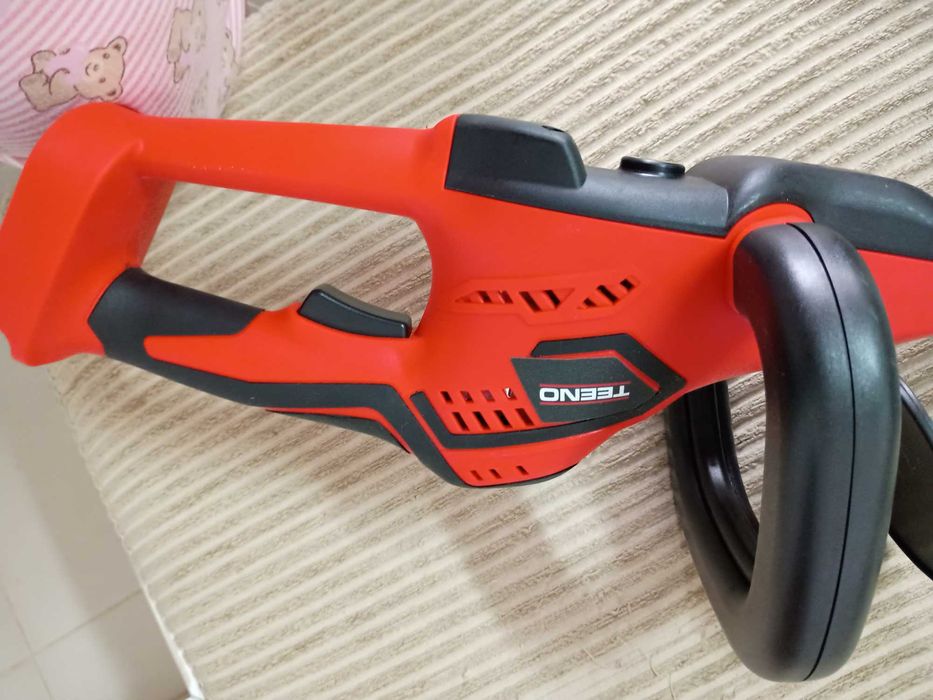 Aparador de cerca viva