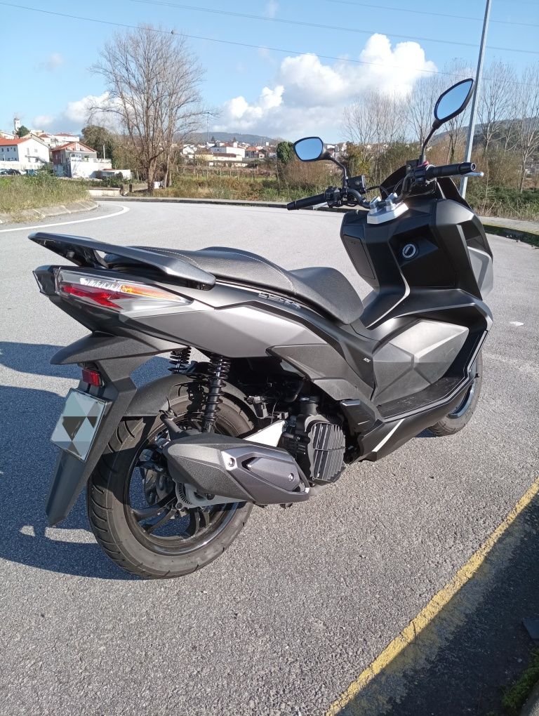 Sym Jet X 125 (como nova)