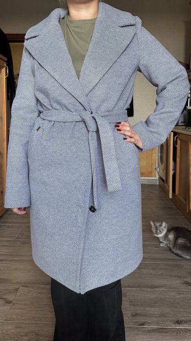 Шикарне пальто шерсть італія 46-48 розм