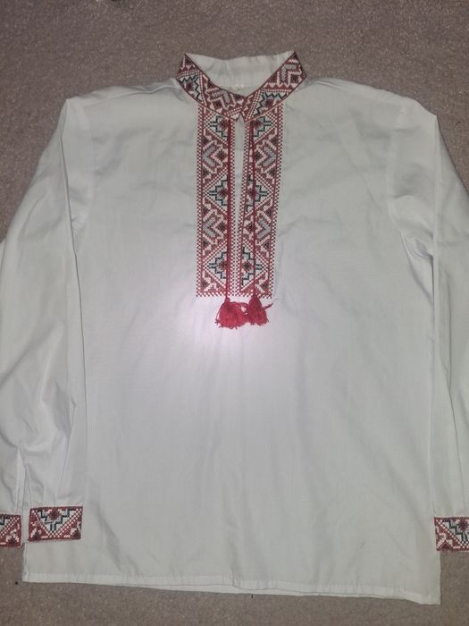 Продам вишиванку для хллп,ика 8-10років