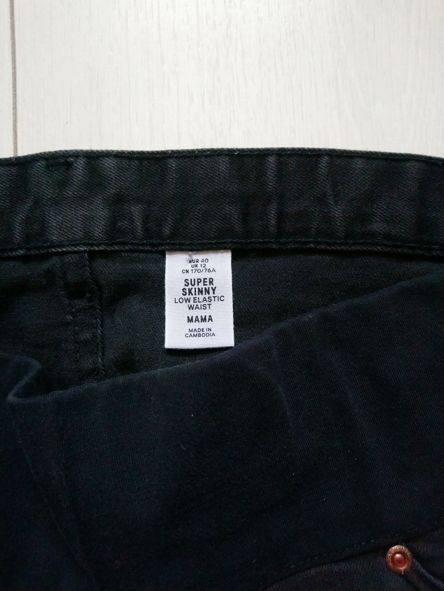 Джинсові шорти для вагітних обрізані H&M Mama EUR 40 розмір