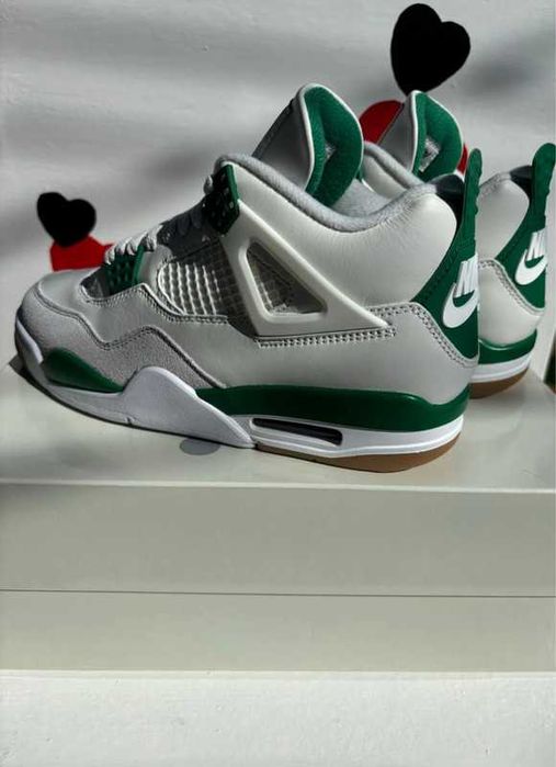 Jordan 4 Retro SB Pine Green R43