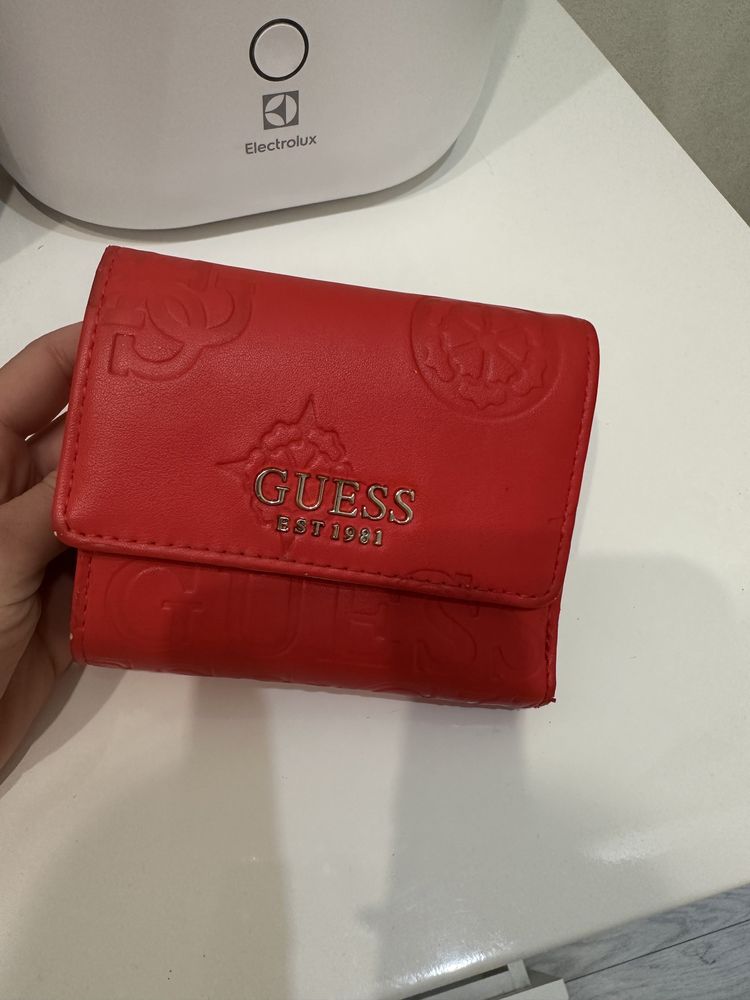 Продам кошелек guess