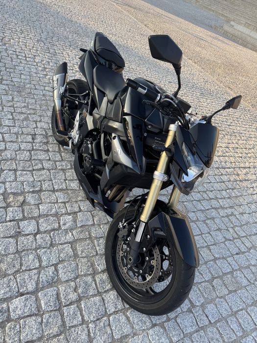 Suzuki GSR 750 de 2013