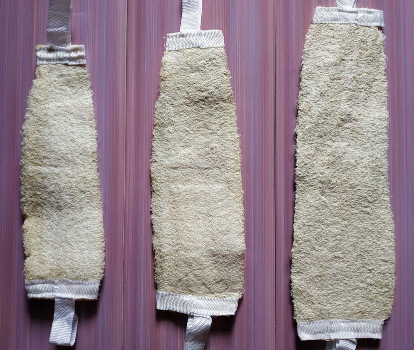 Вулканічна пемза, каучукові та люфові мочалки