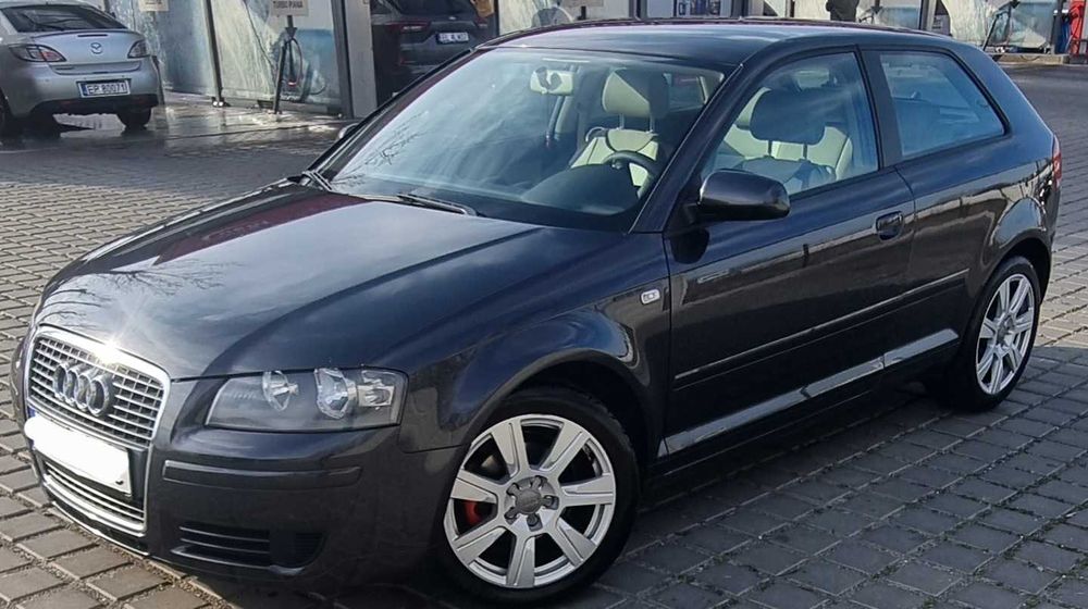 Audi A3 8P  3D 1.6 MPI