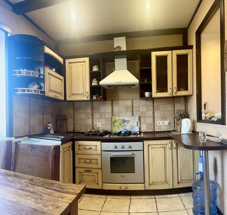 1/2 коттеджа, 2 эт, район Роковатой, ул Шахтерская