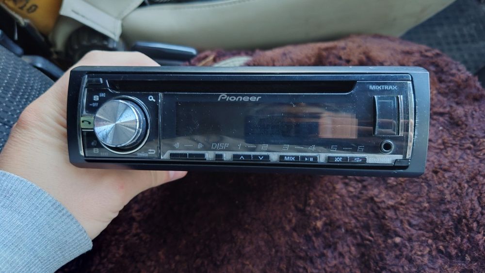 Магнітола Pioneer deh-5600bt
