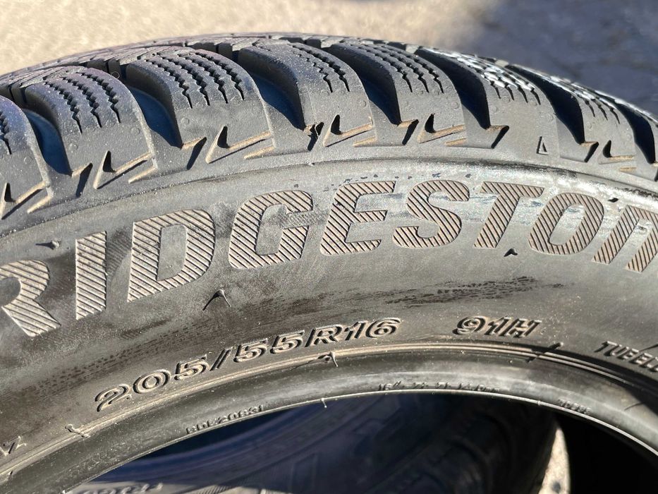 ЗИМА 205/55R16 BRIDGESTONE - 2шт.  - 2022 - Есть и другие шины