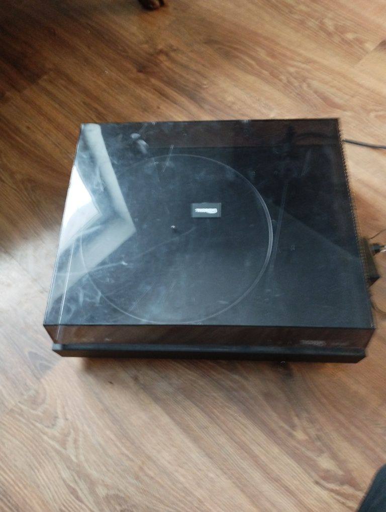 Stary gramofon Thorens TD280mk 4