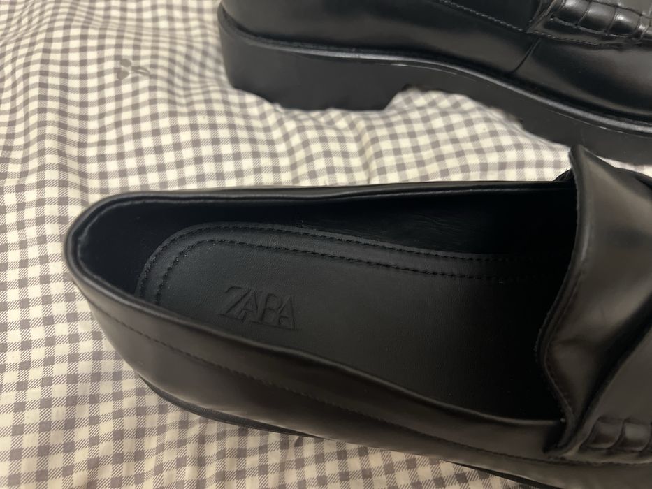 Чоловічі лофери Zara