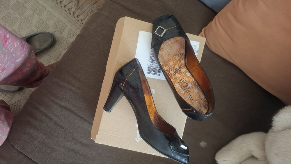 Sapatos de salto alto