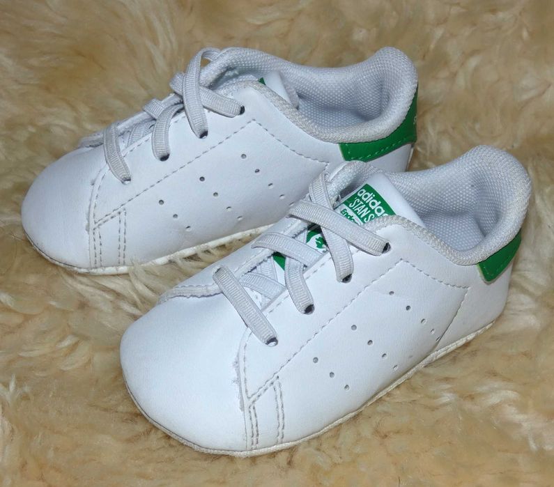 Детские кроссовки (пинетки) Adidas Stan Smith (6-9 месяцев) -ориг.
