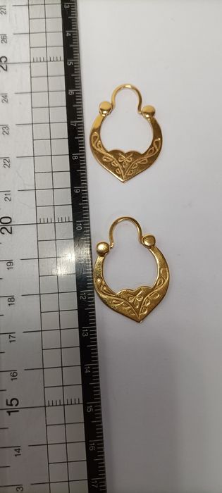 Золотые серьги коралл 750,585 583 проба,сапфир,рубин