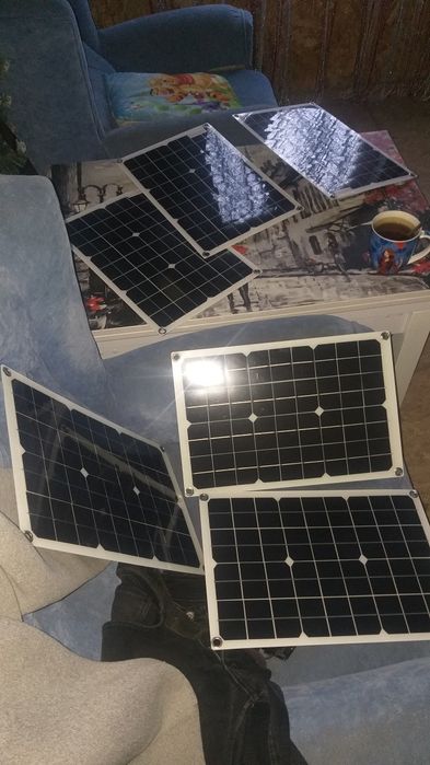 Продам гибкую солнечную панель 42х28см