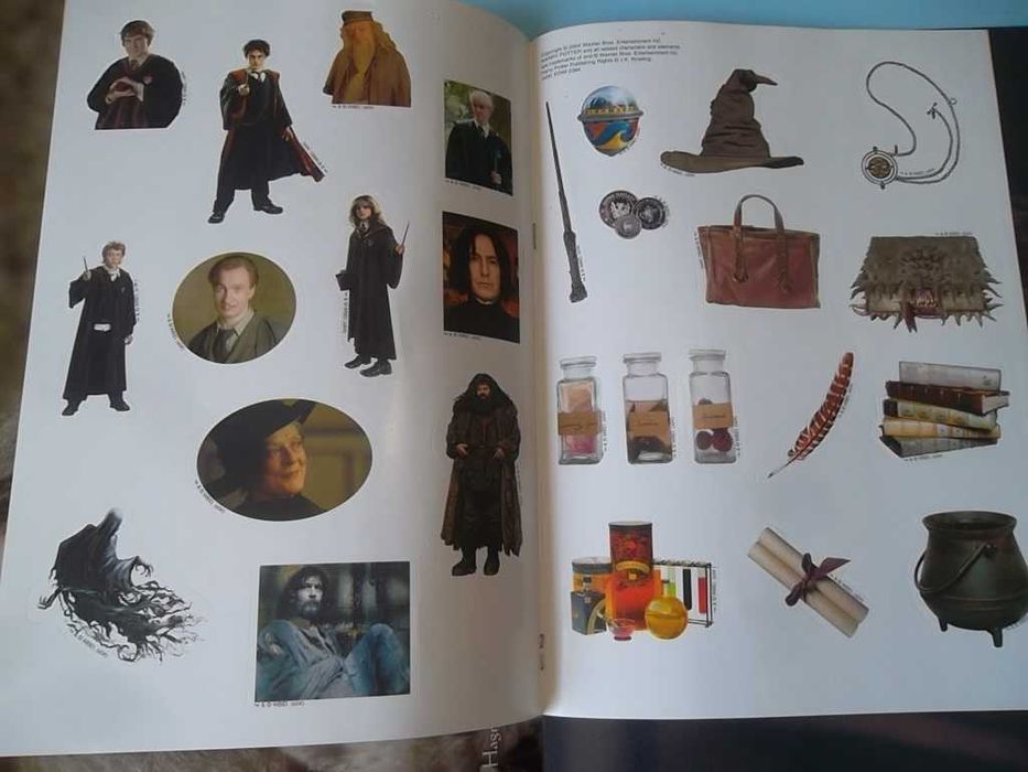 HARRY POTTER - Livro Oficial de Posters e Autocolantes - NOVO!!