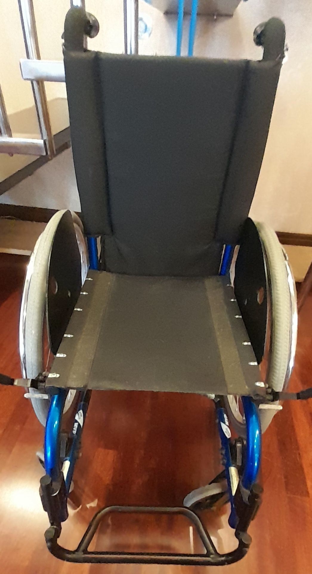Ивалідна коляска активна