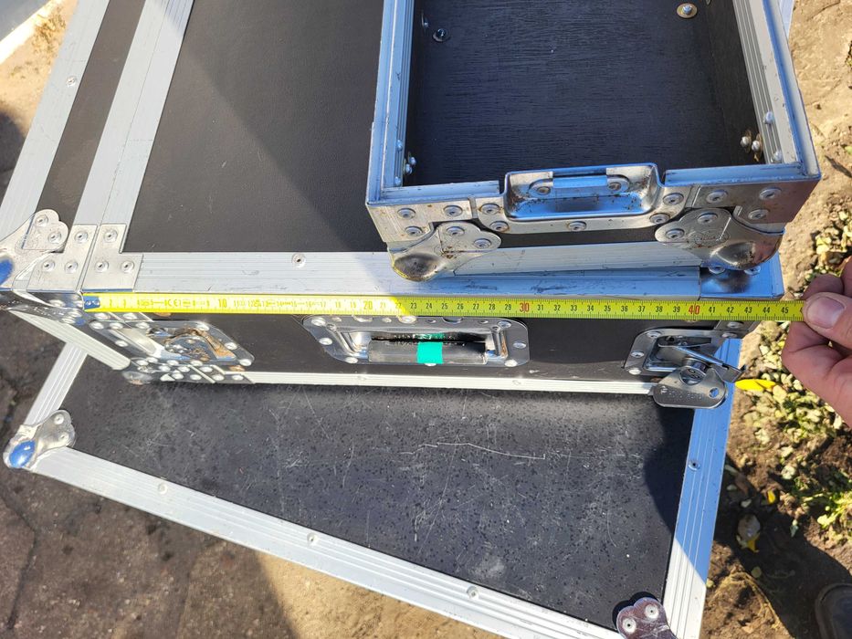 RACK 4U 2x szyna (42cm pomiędzy) case FAKTURA