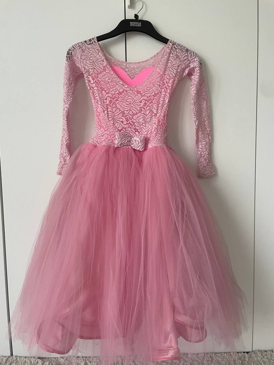 Бальне плаття, рожевого кольору