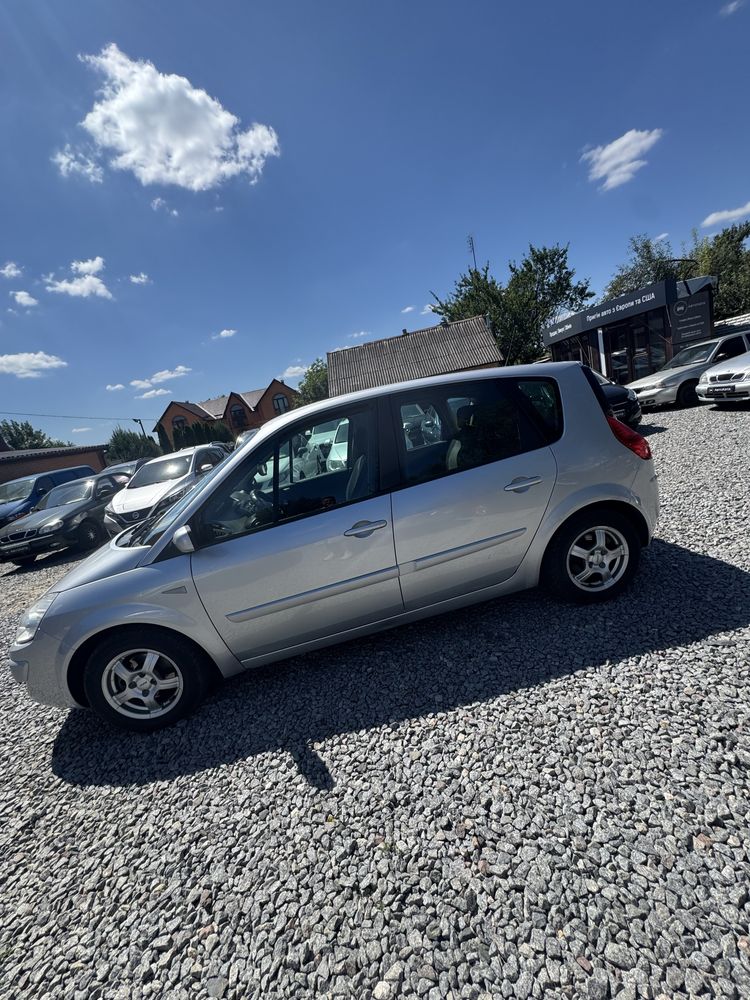Renault Megane Scenic