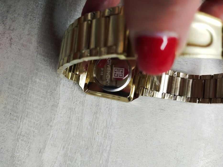 Часы мужские Givanchy