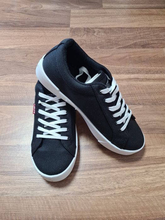 Levi's sneakersy trampki sportowe wygodne damskie lekkie Czarne roz 37