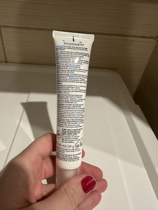 La roche poday effaclar duo +