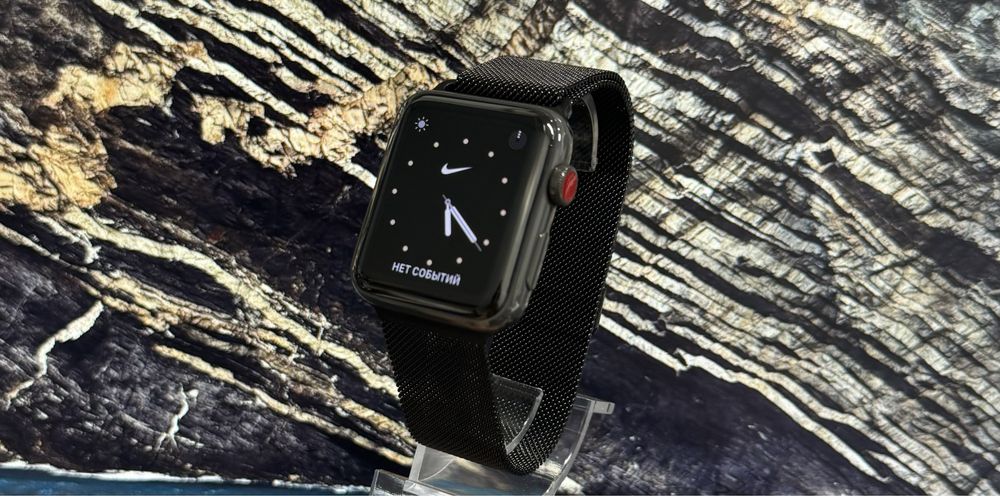 Apple Watch  Series 3 Black Ceramic Edition 42 mm LTE GPS / 93%