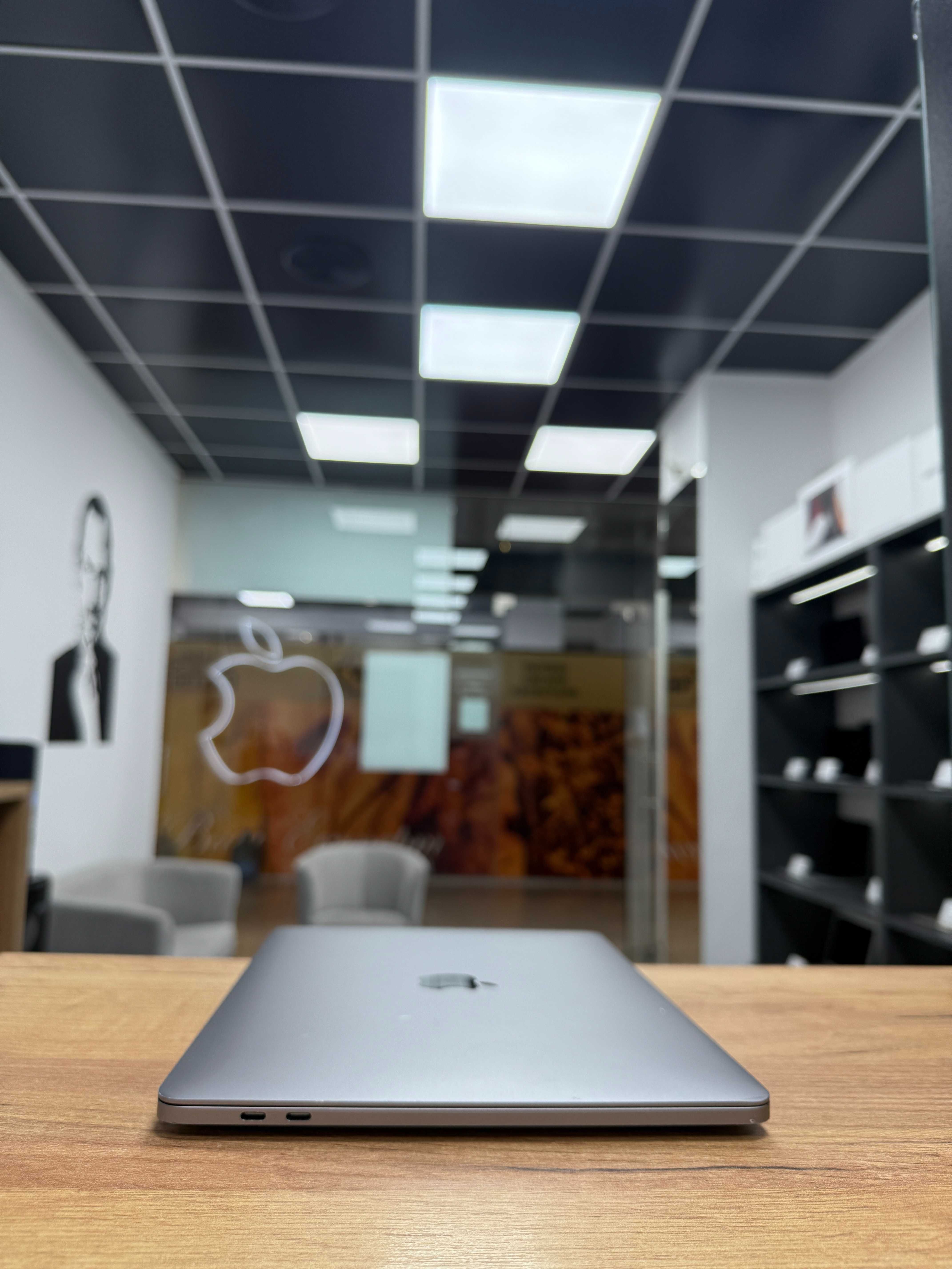 Macbook Pro 2020 (М1 /8gb/256 ssd) Гарантія/ 88601V