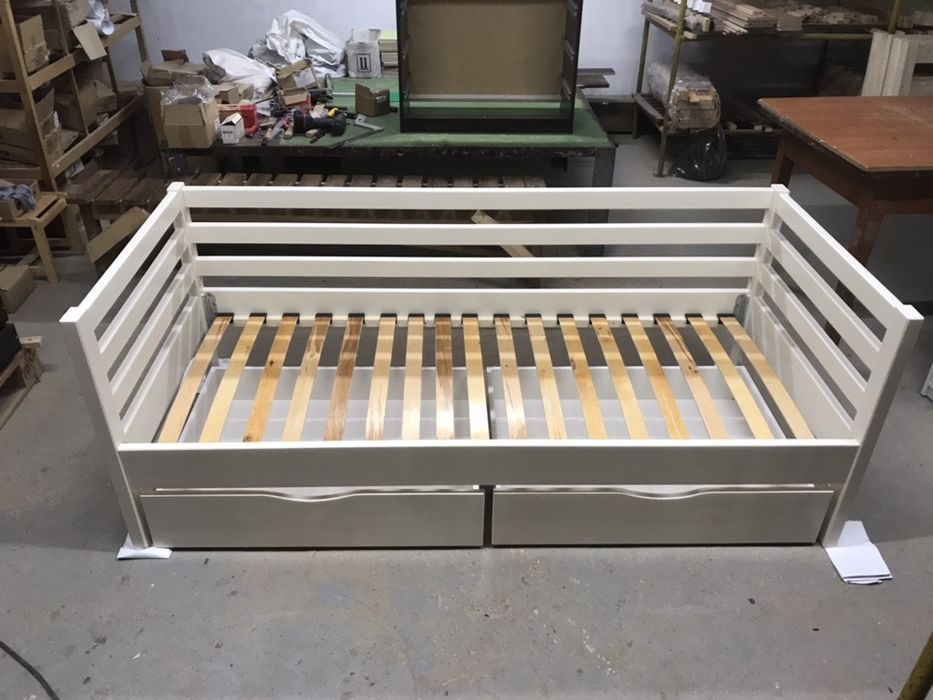 Продам НОВЕ односпальне ліжко(виробництво)