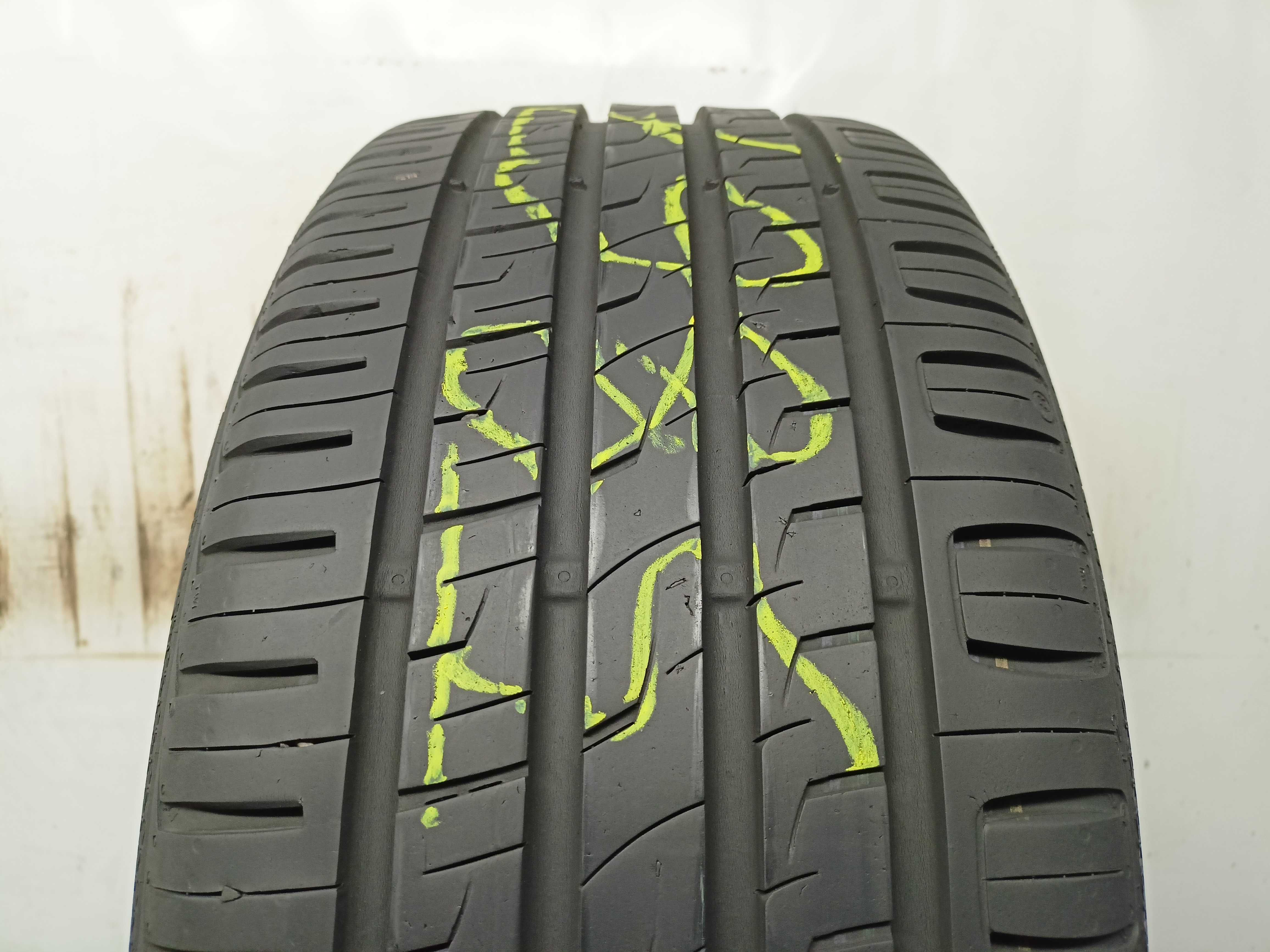 Barum Bravuris 3 225/40/18 2016r. 92Y 7,4mm (5867)