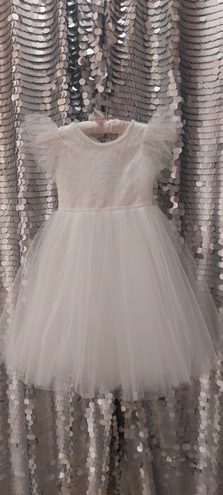 Святкові новорічні  випускні дитячі сукні сніжинка, зірочка, зима