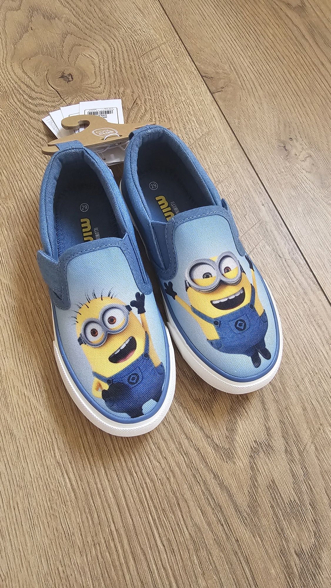 Nowe trampki slip on, kapcie chłopięce rozmiar 29, Minionki