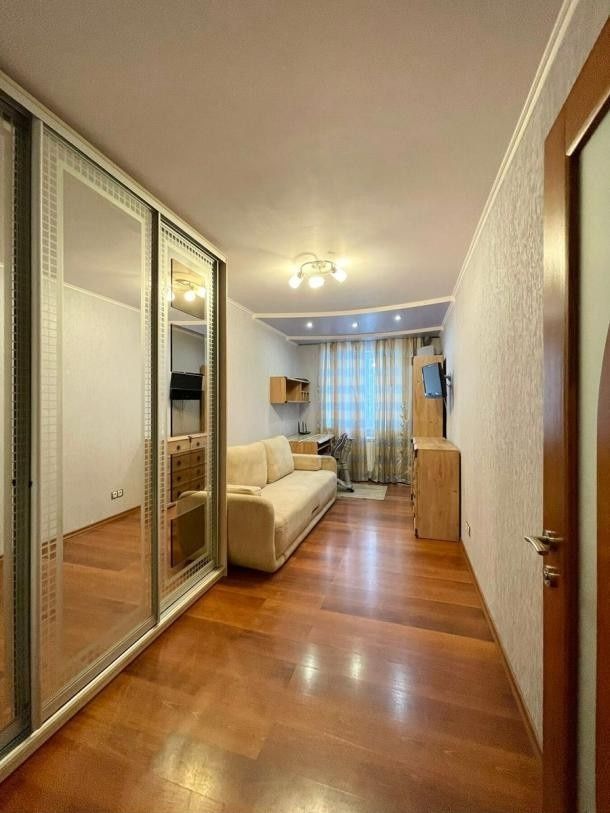 Сдам 2 квартиру метро Студенческая