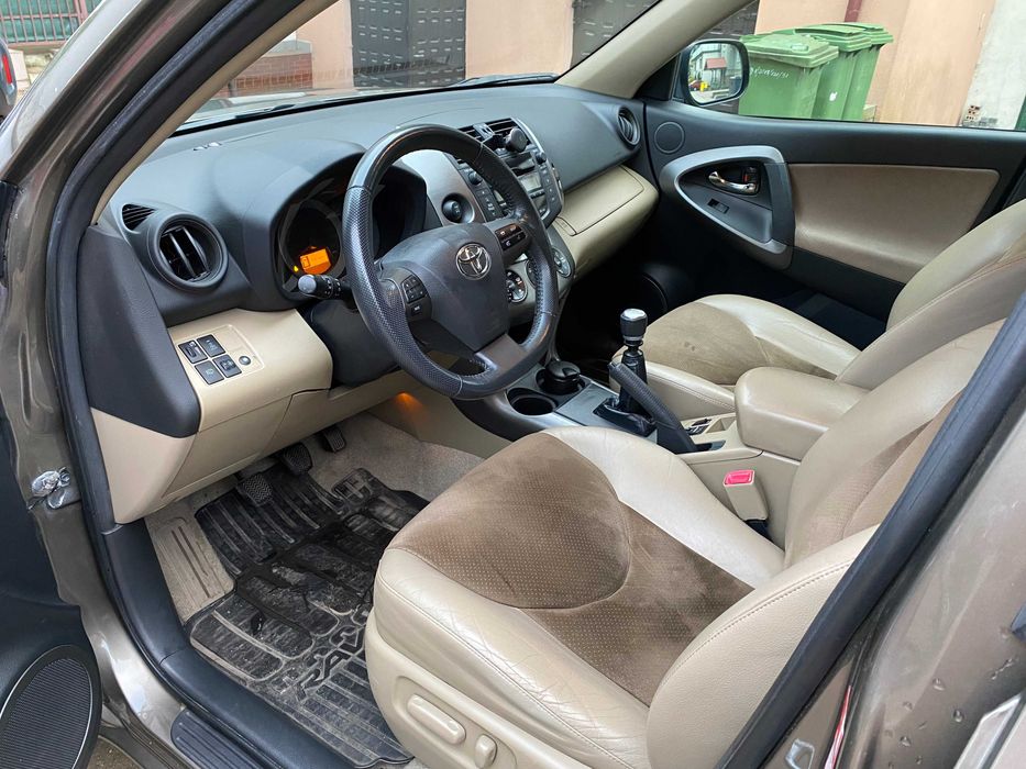 TOYOTA RAV4 III, 2.2 D4D, 4X4, Salon Polska, Garażowany