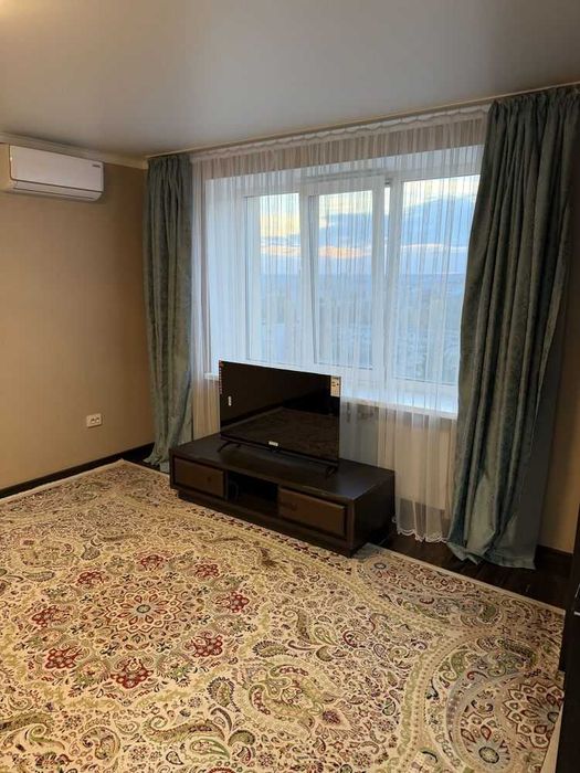 Здам сучасну 1-кім в новому будинку по 600-річчя. СВІТЛО НЕ ВИМИКАЮТЬ