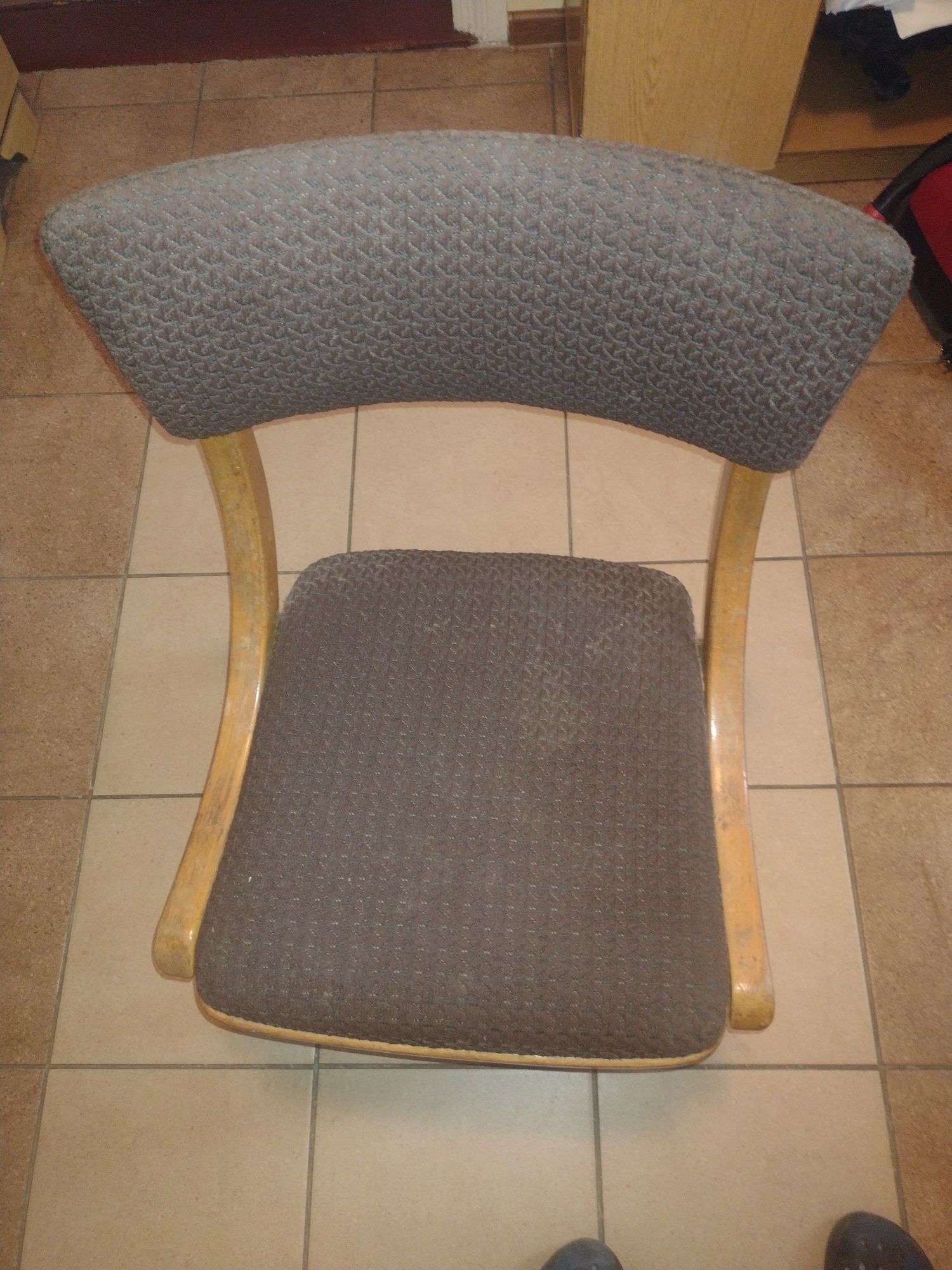 Krzesło skoczek PRL-U