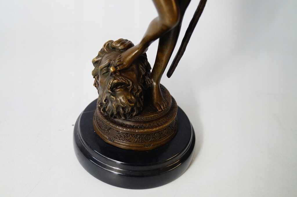 Dawid z mieczem piękna figura z brązu rzeźba
