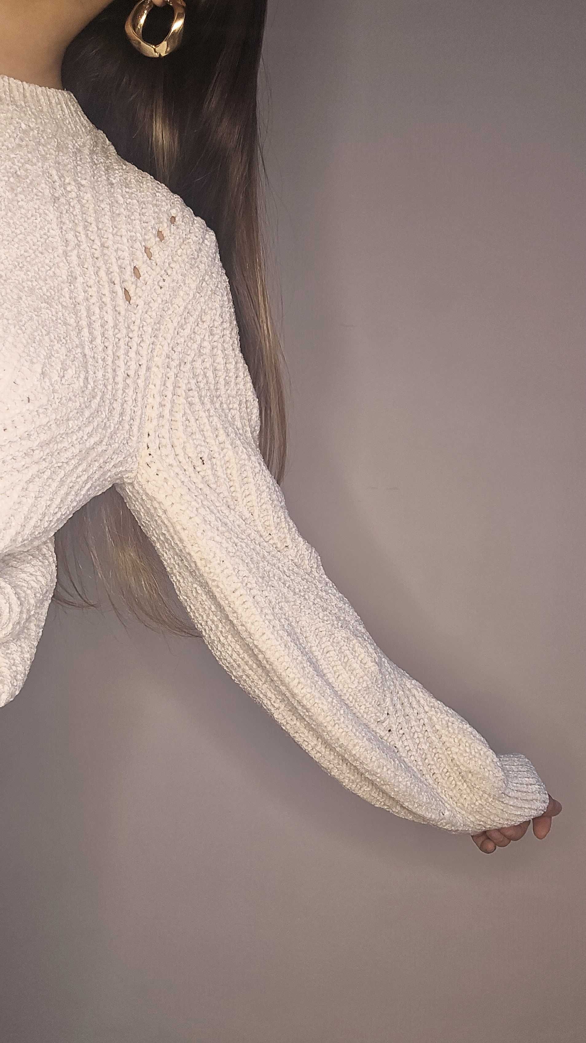 Sweter H&M biały, XS, miękki i stylowy